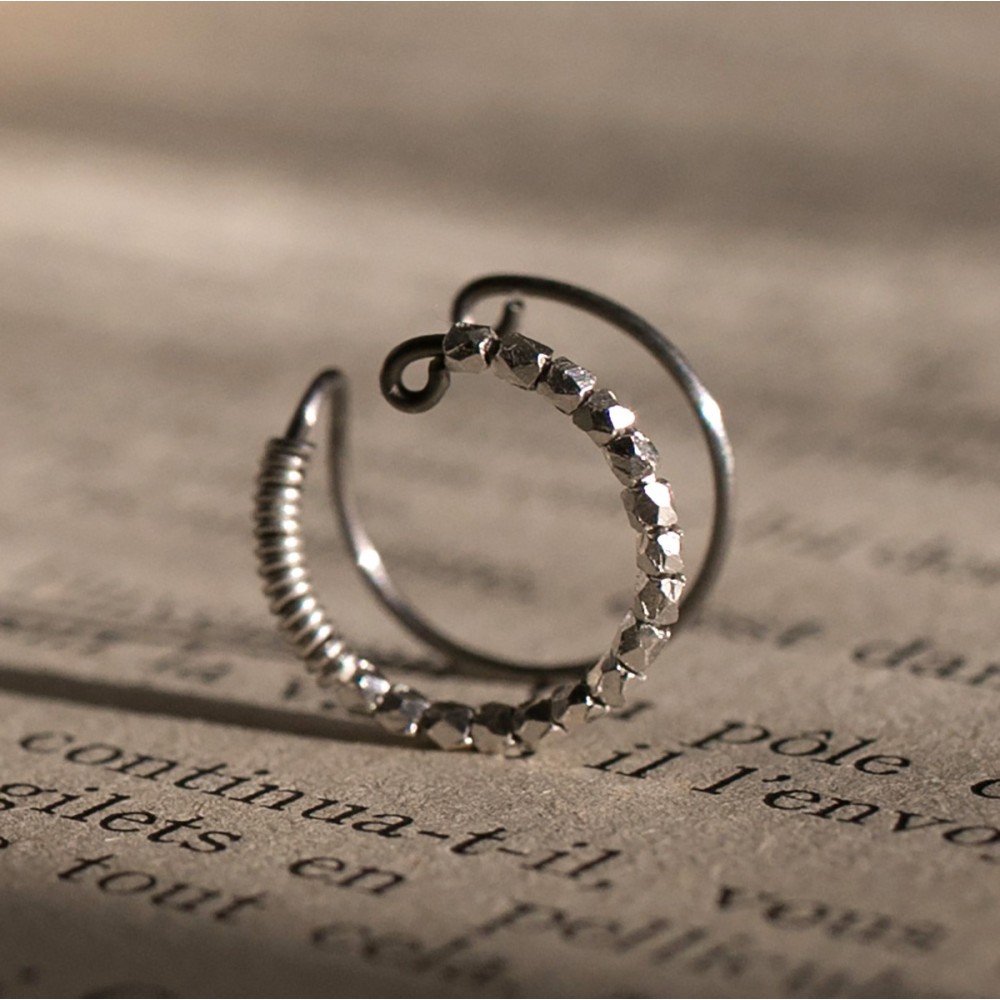 Bague d'oreille manchette en titane pur et perles argent