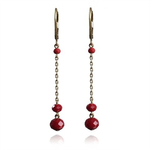 Earrings with deep red facetted glass beads - Bohême