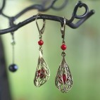 Boucles d'oreilles dormeuses filigrane corail rouge