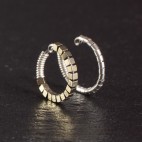 Bague d'oreille en Titane, perle argentées et hématites