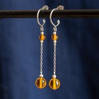 Boucles d'oreilles en titane pur et perles d'ambre de la Baltique