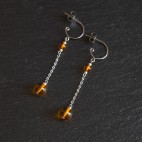Boucles d'oreilles en titane pur et perles d'ambre de la Baltique
